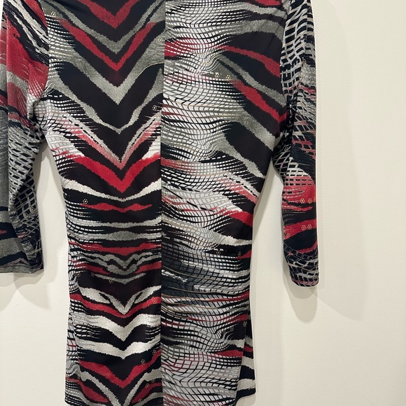 Frank Lyman Blouse Size 8
Cowl Neck Faux Wrap - Picture 5 of 5